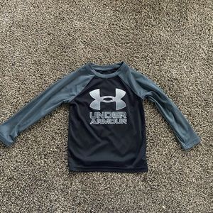 Boys Under Armour long sleeve shirt